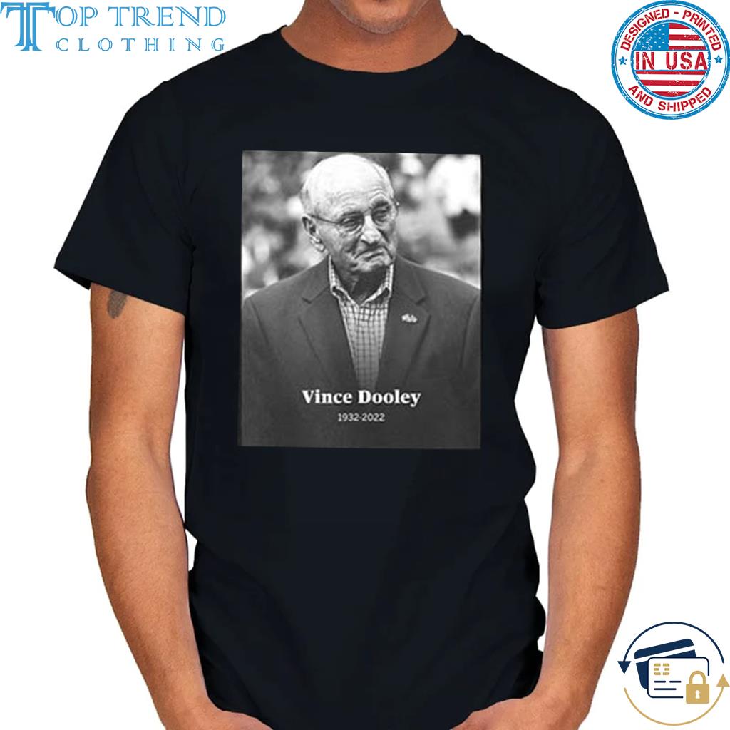 Awesome legendary georgia football coach vince dooley has died at age of 90 rest in peace shirt